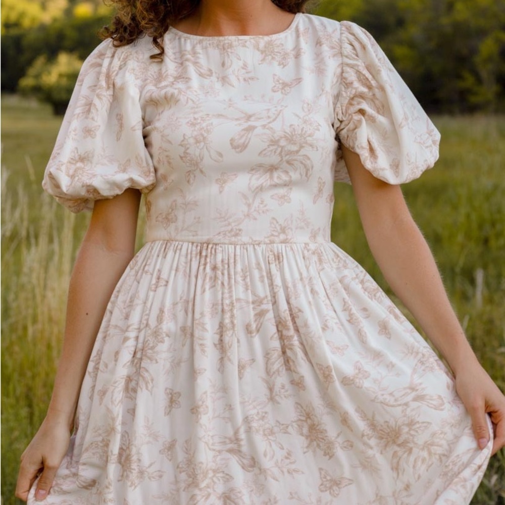 Ivy City Co - Odette Dress in Taupe - S